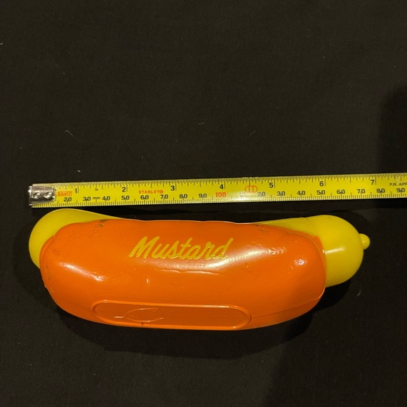 A Lucky Wish Mid century mustard squirted container hot dog - Picture 1 of 6